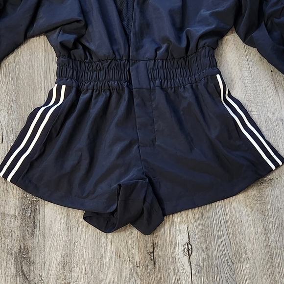 Free People Movement Rory Romper Black Tracksuit Shorts Long sleeves - Picture 7 of 11